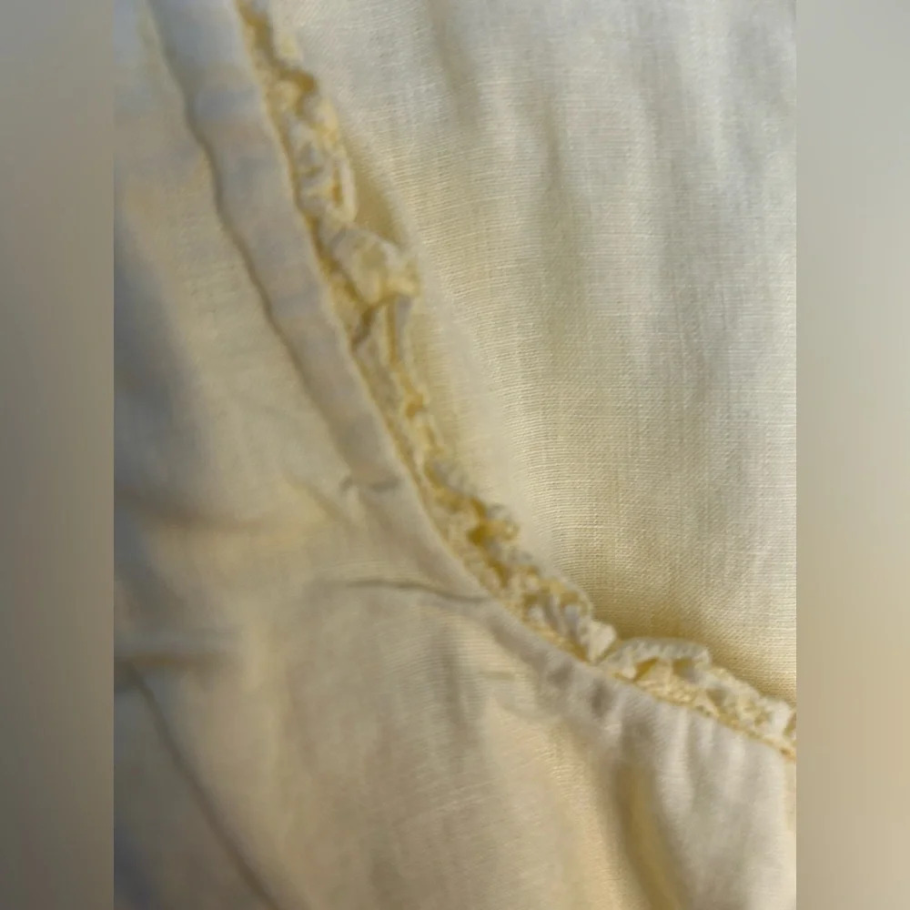 Aritzia Lemon Meringue Yellow Wilfred Arwen Linen Top - Picture 7 of 9